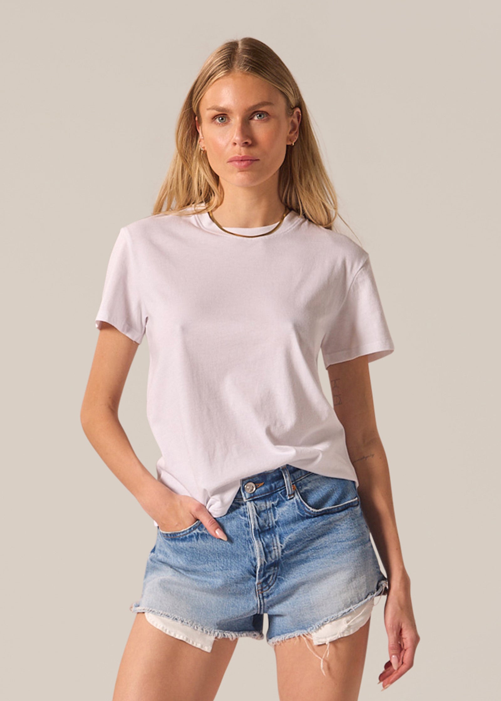 Bella Classic Tee